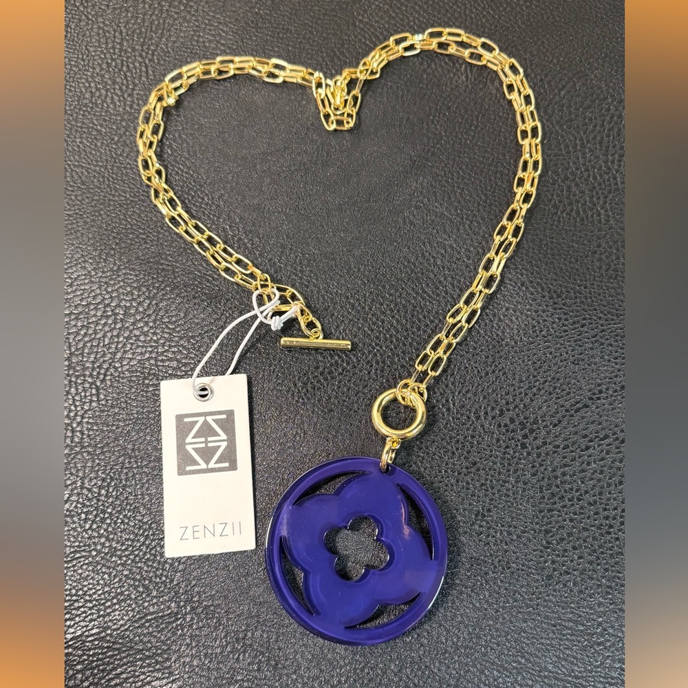 ZENZII NWT Clover‎ Gold Tone and Blu-rple Pendant Necklace